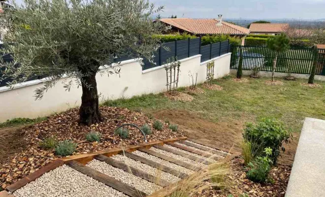 Création d’un escalier en bois dans un jardin à Annecy, Annecy, TERR'PAYSAGE